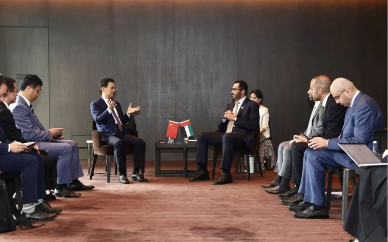 阿联酋工业与先进技术部长、ADNOC董事总经理一行与K8凯发举行会谈，探索工业AI合作新路径